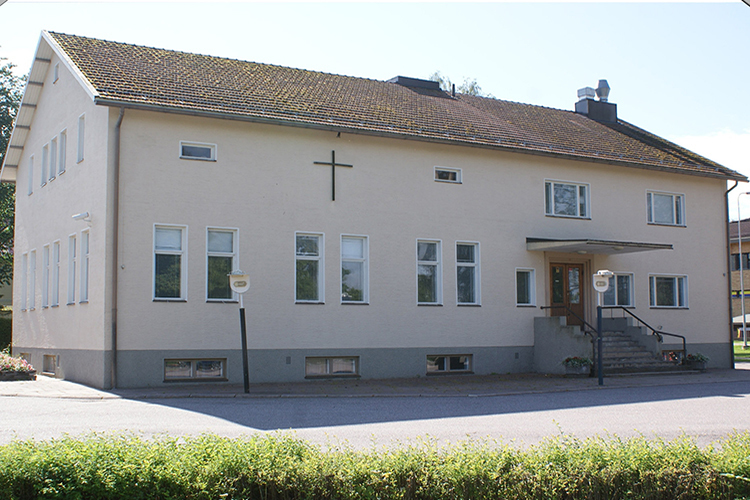 Wanha seurakuntatalo, jossa nuorisotoimisto sijaitsee.