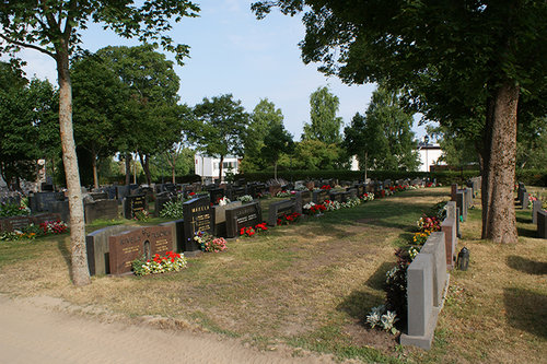 Yleiskuva Paimion vanhalta hautausmaalta.