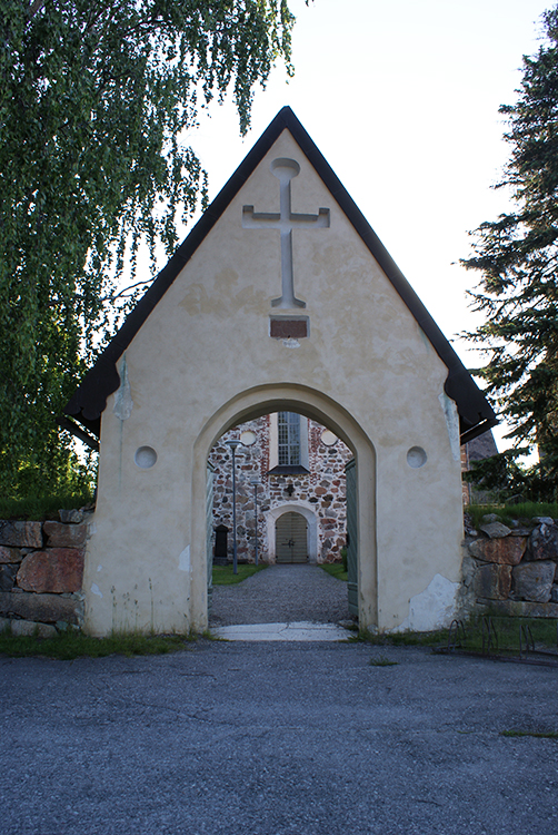 Kirkon portti.